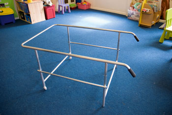TP102 Stand for Cascade Tray